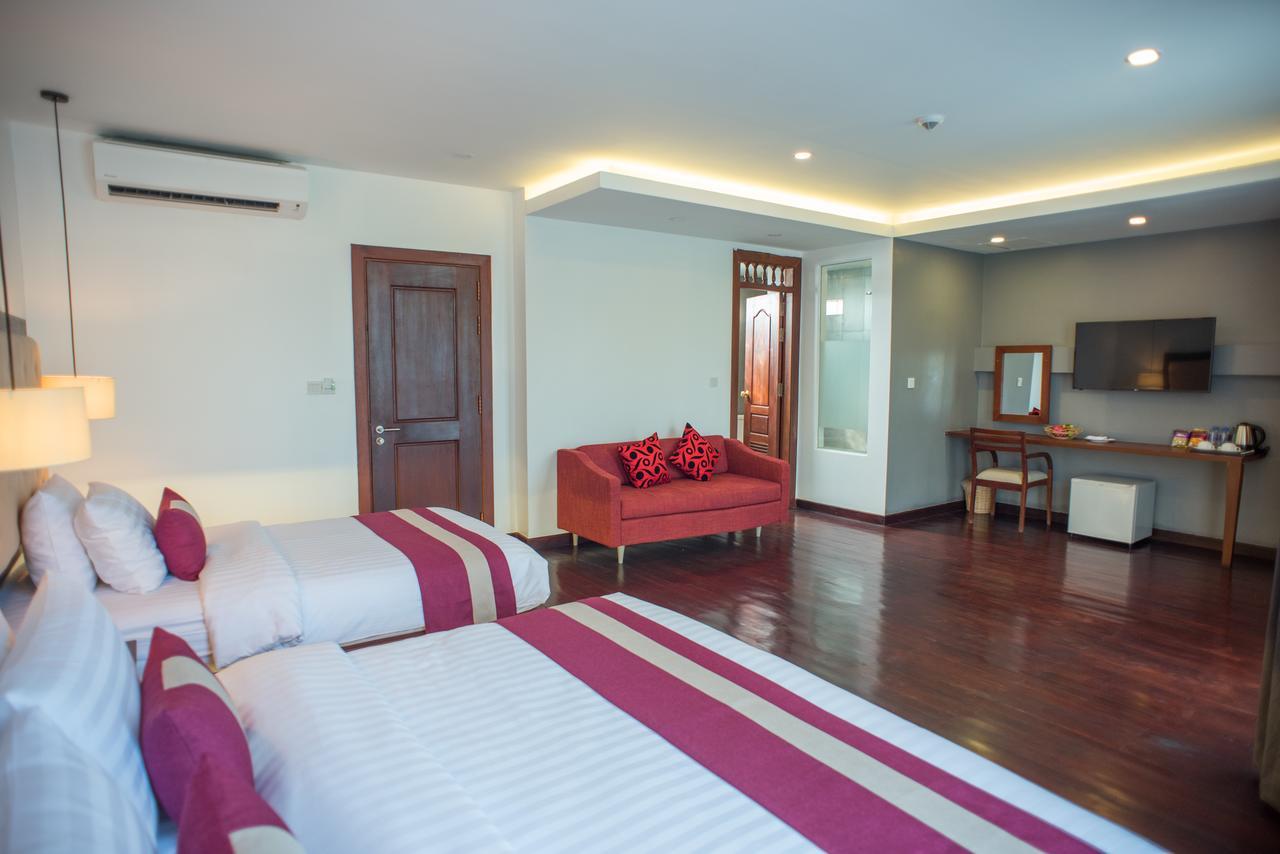 Naga Gate Boutique Hotel Siem Reap Buitenkant foto